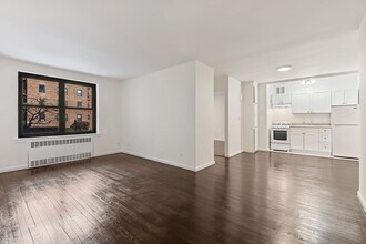 Building Photo - 100-11 67th Rd