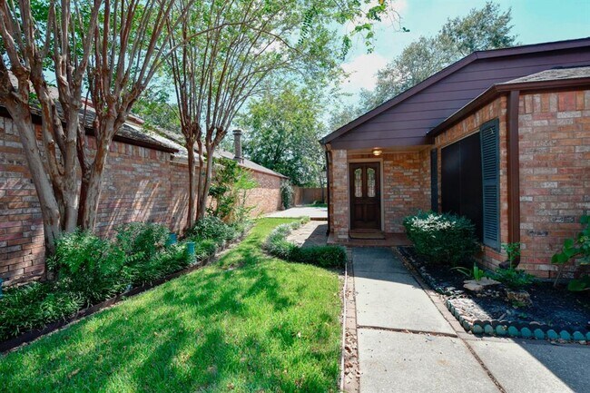 Building Photo - 13127 Worthington St