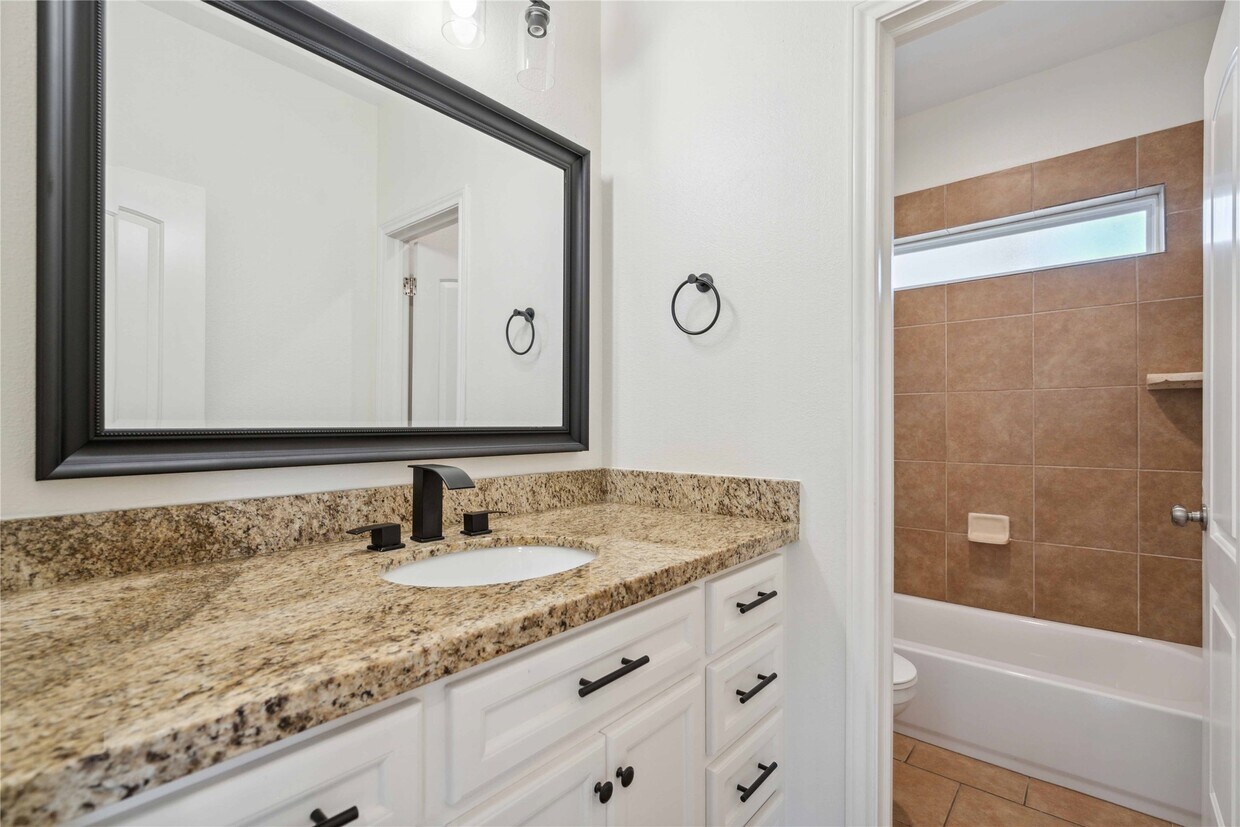 Foto principal - 5402 Jonathan Ln