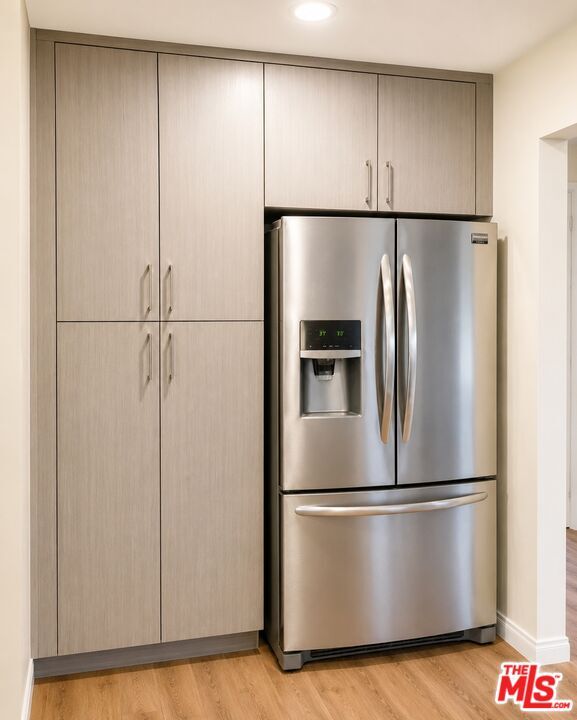 Foto del edificio - 7457 Cozycroft Ave