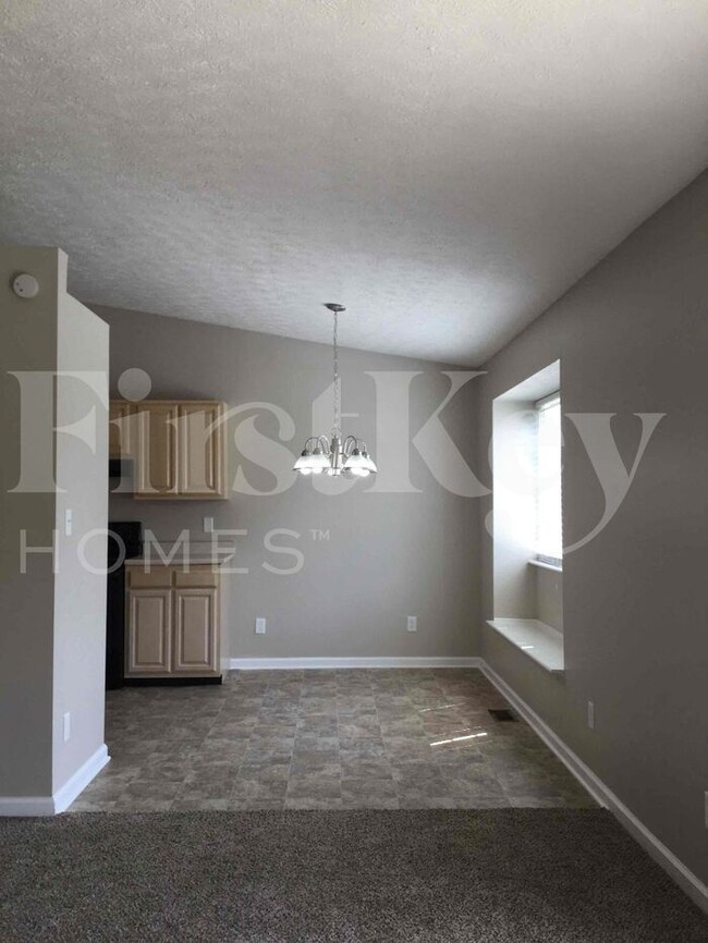 Foto del edificio - 274 Meadow Glen Dr