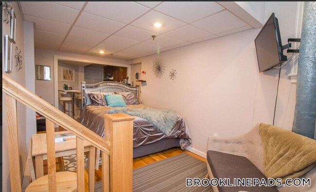Foto del edificio - 1029 Beacon St