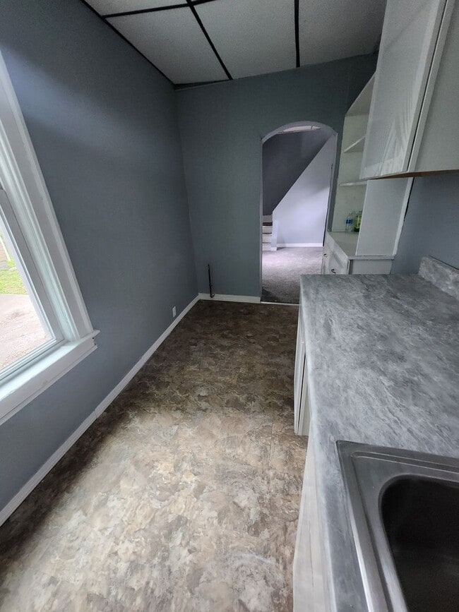 Building Photo - Townhouse style 1 bedroom unit