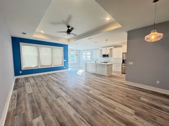 Foto del edificio - Palm Heaven Click Apply Now for more information