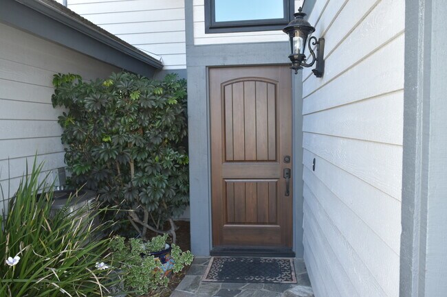 Foto del edificio - $5,500- 4 Bed 2 Bath House in the Quail Ga...