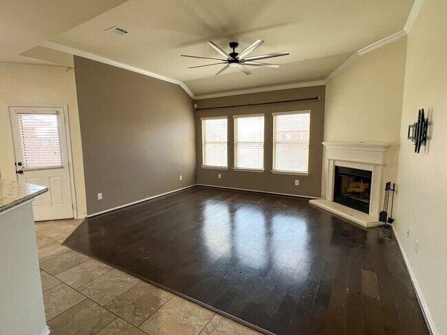 Foto del edificio - 326 Briar Park Dr