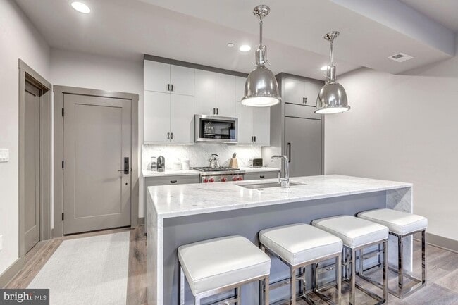 Foto del edificio - 3220 Grace St NW