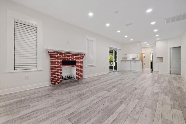Foto del edificio - 409 S Willow Ave
