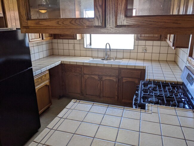 Kitchen - 4536 182nd St