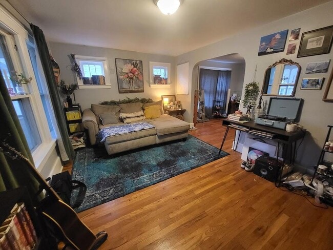 Building Photo - 416 Boyden St