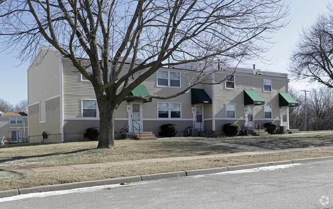 Building Photo - Parvin Estates