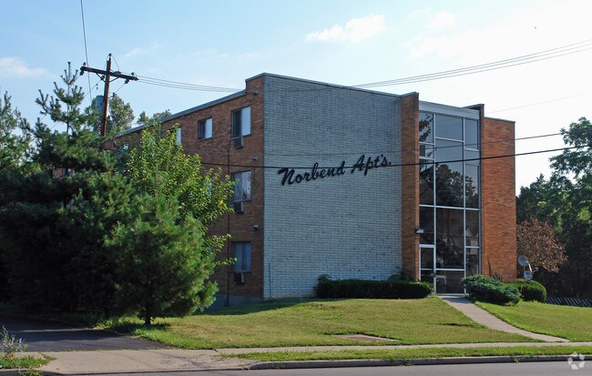 Primary Photo - 1532 W North Bend Rd