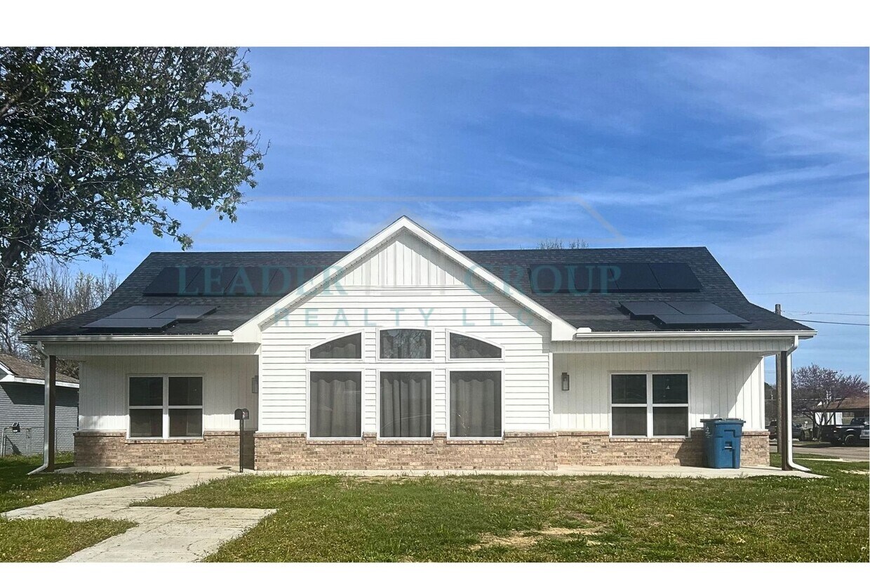 Foto principal - 1716 Virginia Dr