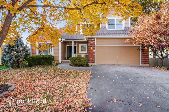 Primary Photo - 104 SE Nottingham Ct, Lee's Summit, MO, 64063