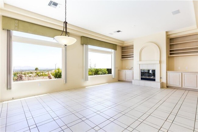 Foto del edificio - 2301 Sierra Heights Dr