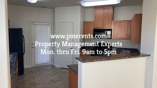 Building Photo - 5551 Tares Cir