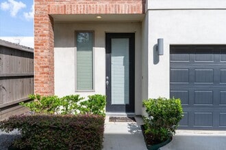 Building Photo - 2948 Alice St