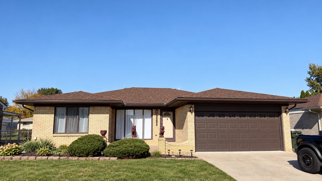 Building Photo - 3051 Donna Dr