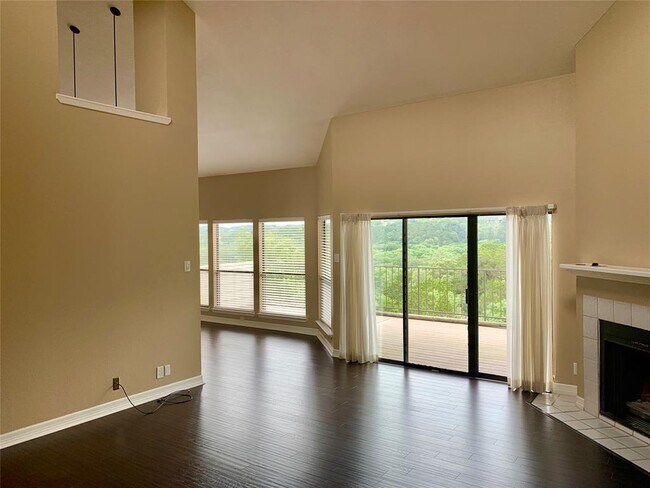 Building Photo - 1520 Ben Crenshaw Way