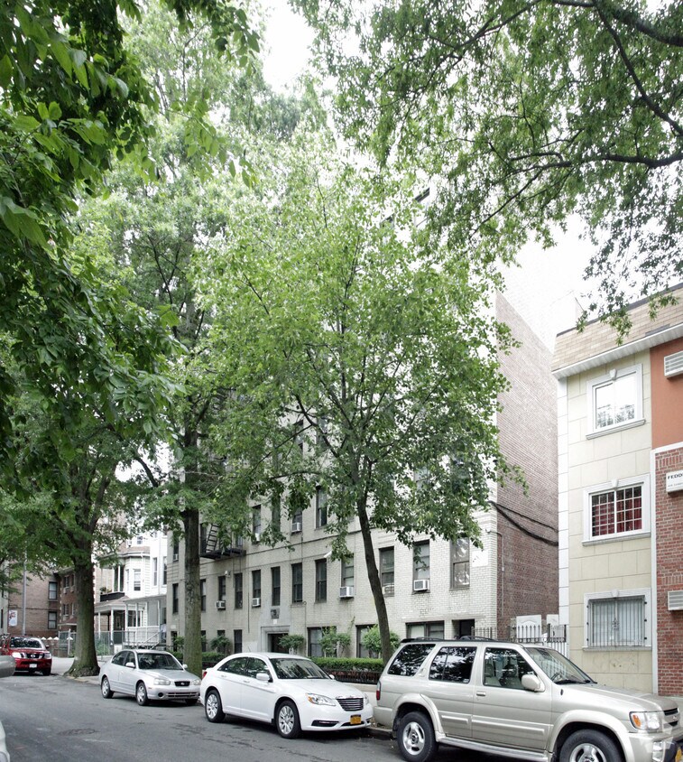 Building Photo - 2975 Decatur Ave