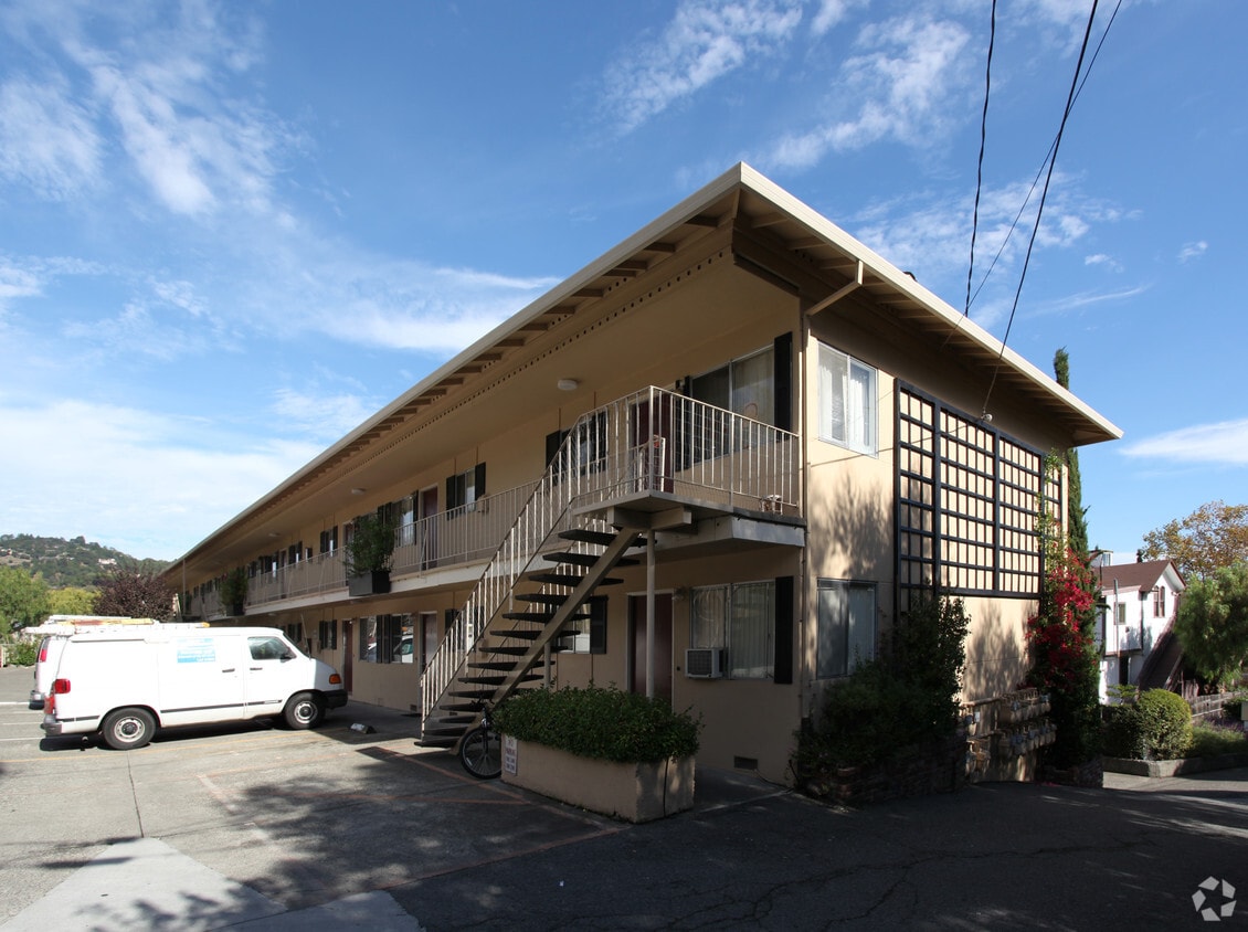 Foto principal - D Street Apartments