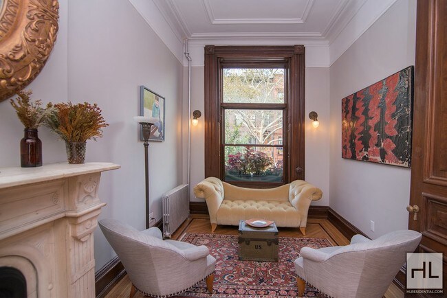 Building Photo - 22 Brevoort Pl