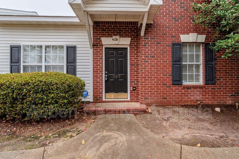 Primary Photo - 309 Alex Ln