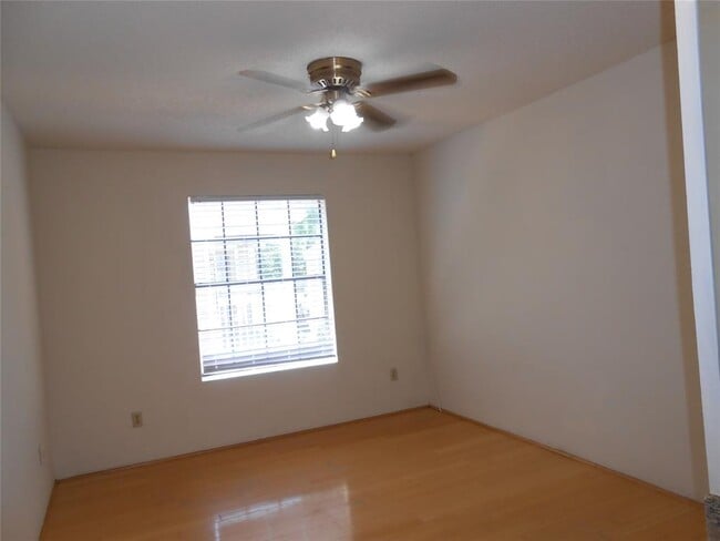 Building Photo - 2750 Holly Hall St