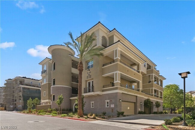 Foto del edificio - 9144 Las Manaitas Ave