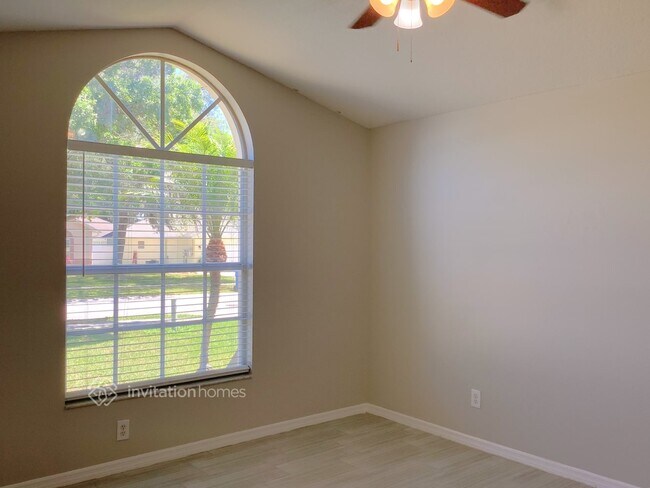 Building Photo - 2253 Towering Oaks Cir