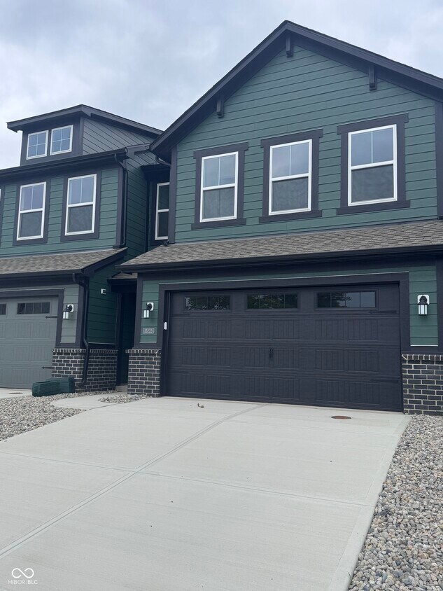 Foto principal - 15222 Swallow Fls Wy