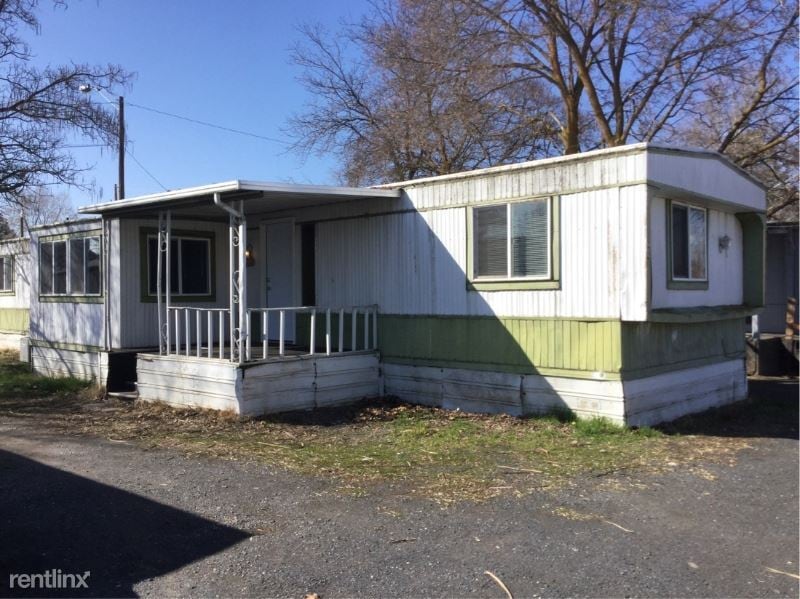Primary Photo - 325 NW 11th St