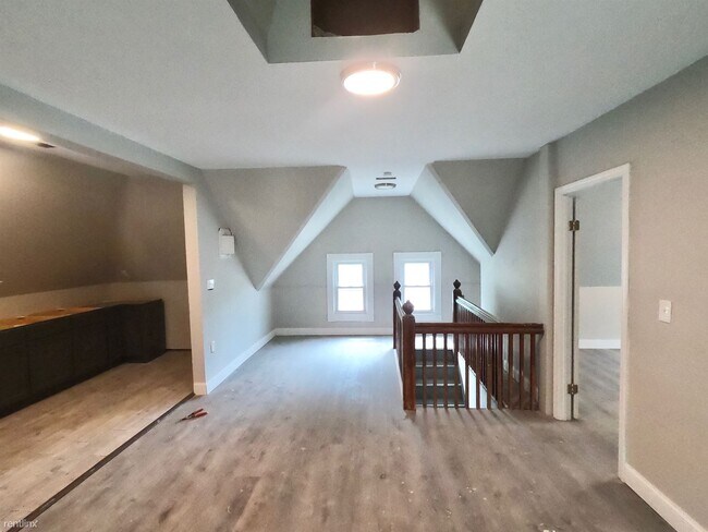 Building Photo - 1 br, 1 bath  - 250 Fountain St # 3