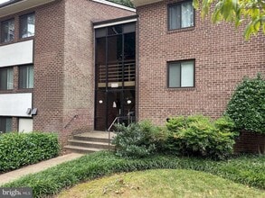 Building Photo - 1532 Northgate Square