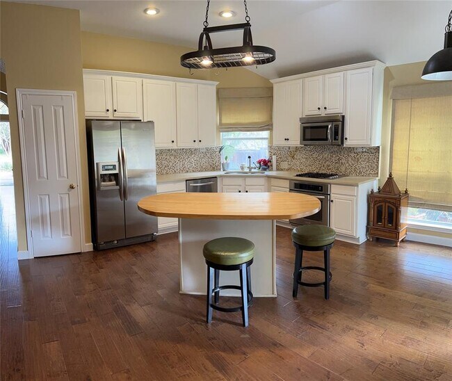 Foto del edificio - 5401 Apache Creek Cove