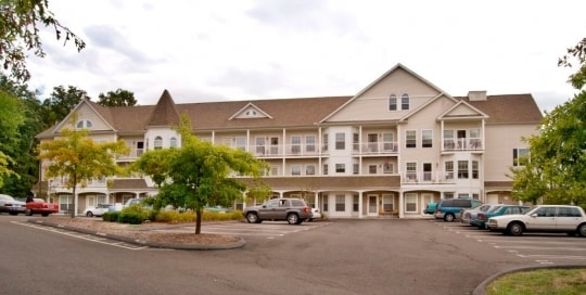 Primary Photo - Saranor Apartments