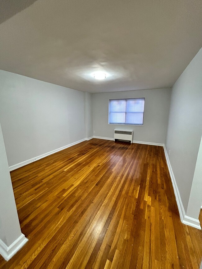 Building Photo - Affordable Luxury In the Heart of East Orange
