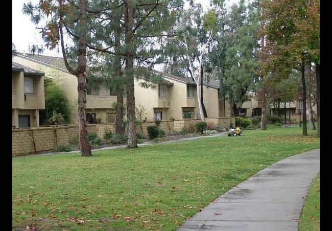 Foto del edificio - 343 Rosewood St