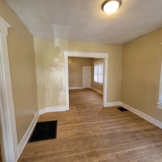 Foto del edificio - Westside 2 Bedroom