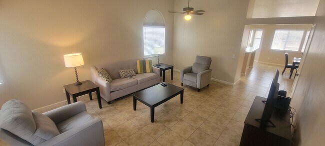 Living Room - 673 Silverwood St