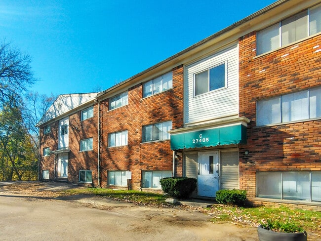 Building Photo - Fenkell Apartments