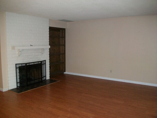 Foto del edificio - Beautiful 2 bdrm, 2-1/2 bath Condo at the ...