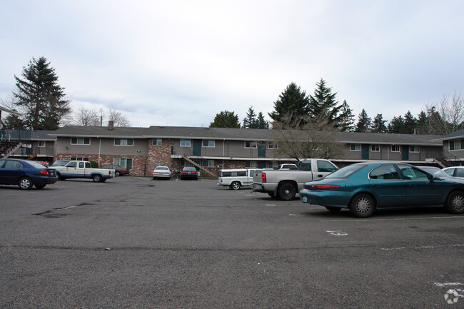 Building Photo - Colonial Villa Apartments