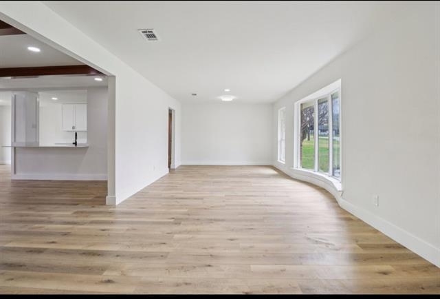 Foto del edificio - 1835 E Cedar Elm Dr