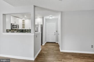 Building Photo - 12024 Taliesin Pl