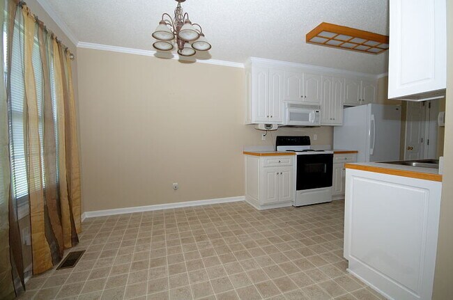 Building Photo - 102 Heron Dr., Goldsboro, NC 27534
