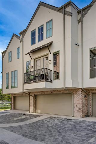 Building Photo - 4116 University Blvd