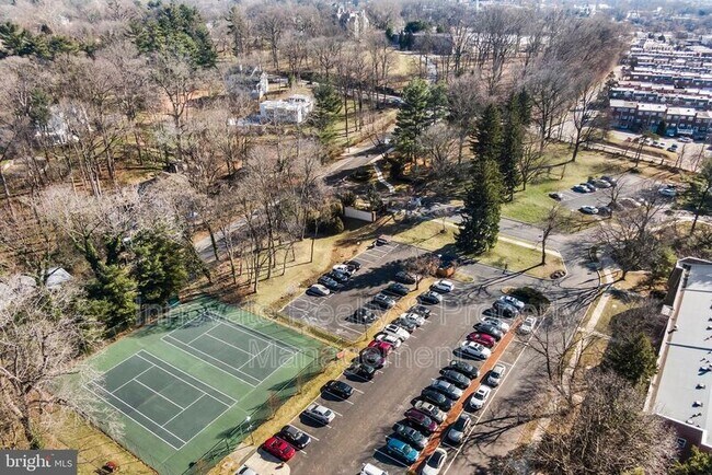 Foto del edificio - 4000 Gypsy Ln