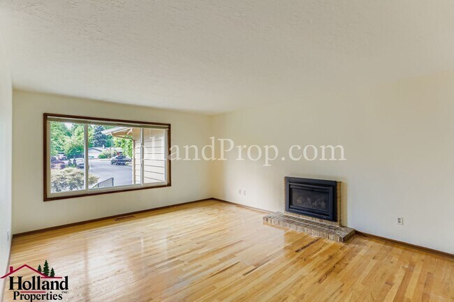Foto del edificio - Charming Single-Level 3-Bedroom Home with ...