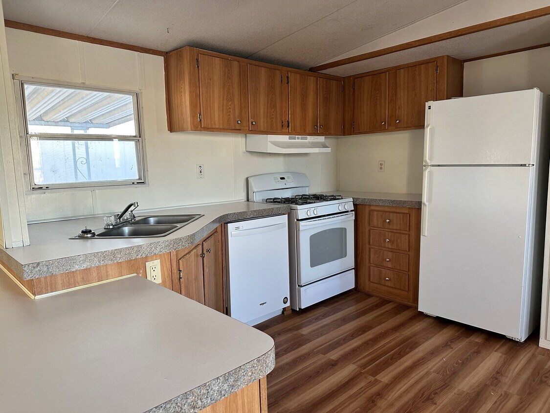Foto principal - 260 S Land St